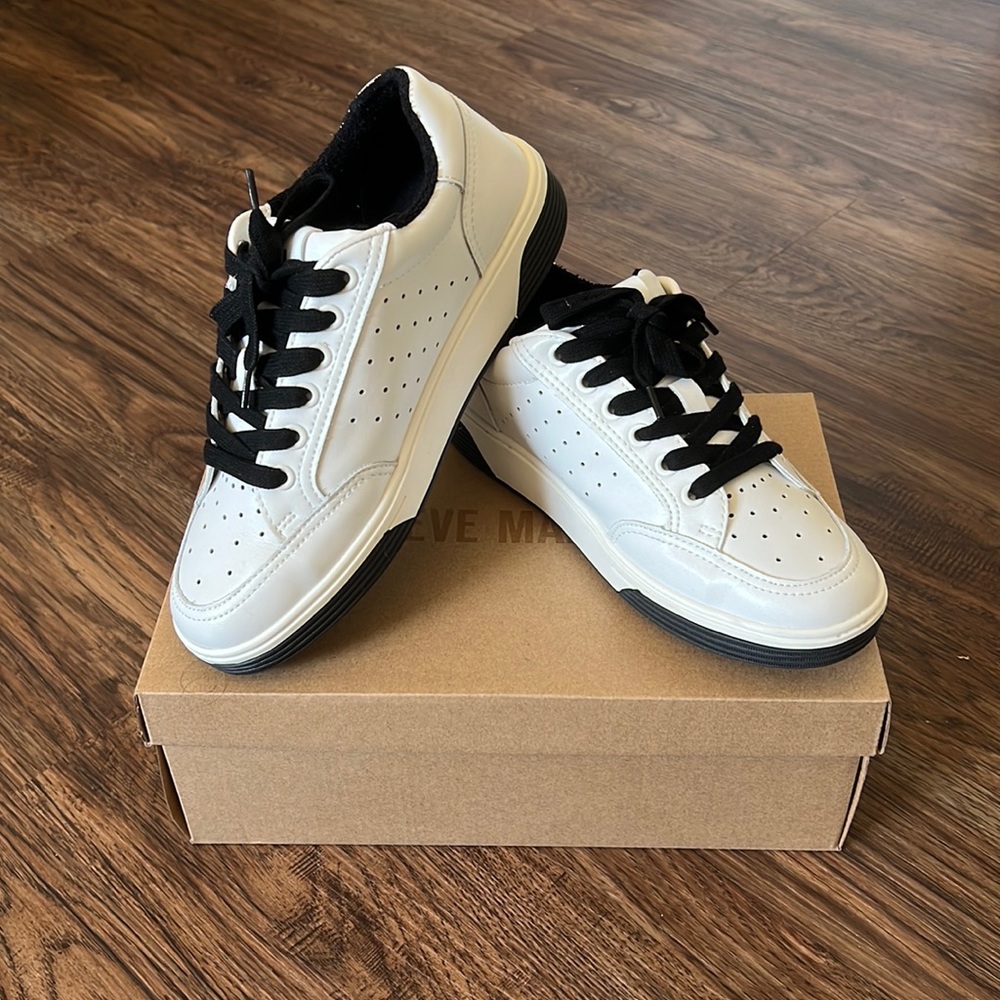 Steve Madden Piper Multi-black lace up sneakers (women’s 7.5)